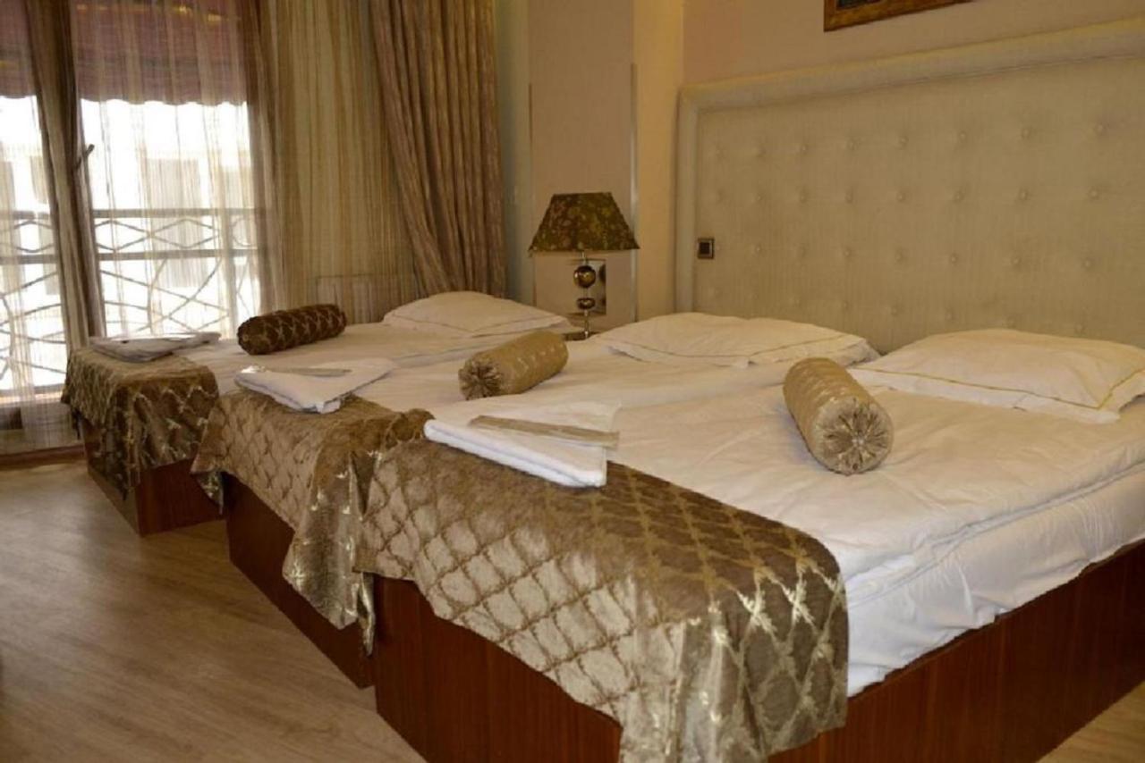 מלון Galata Palace 2*